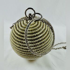 Silver Round Mini Purse Crystals Pearls Hand Or Shoulder. NWOT New Years Ball